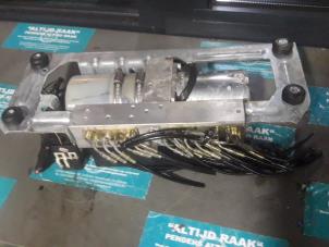Usados Motor de capota Mercedes SL (R230) Precio de solicitud ofrecido por "Altijd Raak" Penders