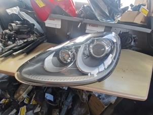 Used Headlight, left Porsche Cayenne II (92A) Price on request offered by "Altijd Raak" Penders