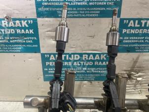 Gebrauchte Injektor (Benzineinspritzung) Volvo V40 Preis auf Anfrage angeboten von "Altijd Raak" Penders