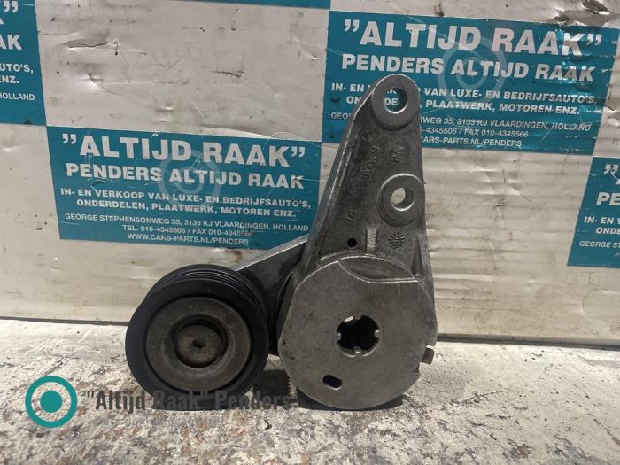Usados Tensor correa múltiple Volvo V40 Precio de solicitud ofrecido por "Altijd Raak" Penders