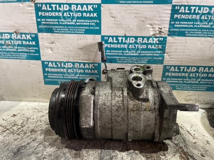 Air conditioning pump from a Chevrolet Avalanche 5.3 V8 Crew Cab 2009