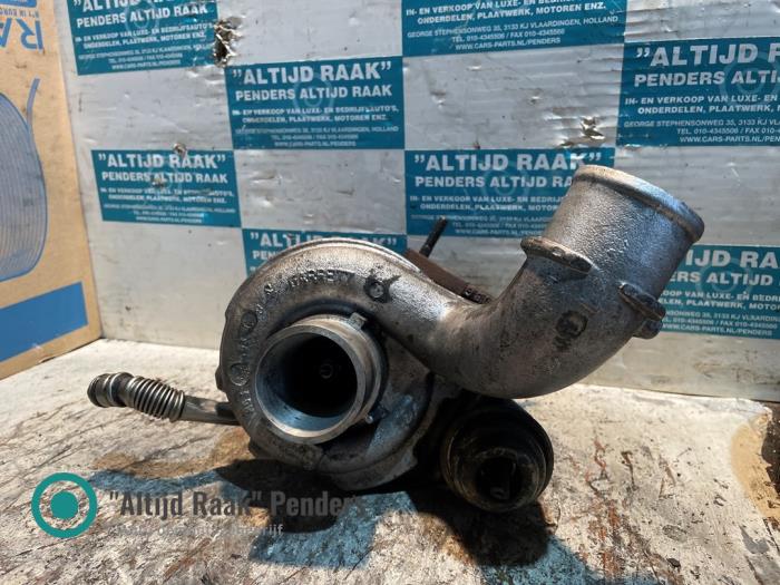 Gebrauchte Turbo Nissan Primastar 2.5 dCi 140 16V Preis auf Anfrage angeboten von "Altijd Raak" Penders