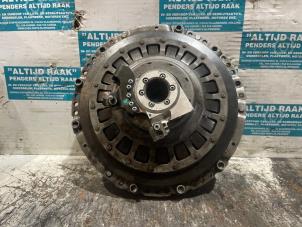 Used Clutch kit (complete) Porsche Panamera (970) 3.0 V6 24V S E-Hybrid Price on request offered by "Altijd Raak" Penders