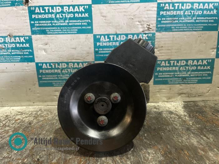Used Power steering pump Mercedes E (W210) 2.9 E-290 TDi Price on request offered by "Altijd Raak" Penders
