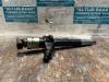 Injector (diesel) from a Nissan Navara (D40) 2.5 dCi 16V 4x4 2008