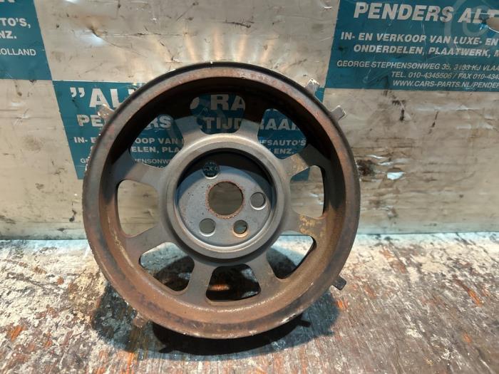 Camshaft sprocket from a Iveco New Daily III 35S9V 2005