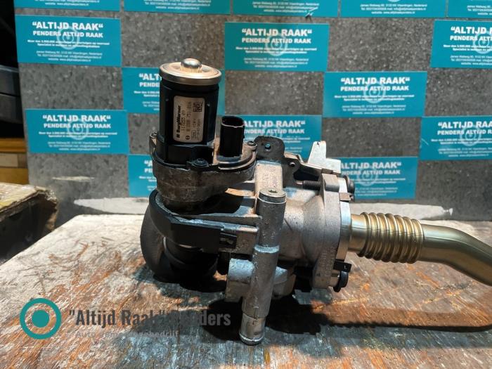 EGR cooler Volvo V60 I 2.0 D3 16V - P32203034 D4204T9