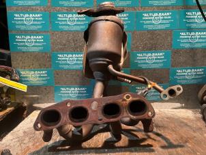 Used Catalytic converter Toyota Yaris II (P9) 1.33 16V Dual VVT-I Price on request offered by "Altijd Raak" Penders