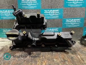 Ventildeckel van een Volvo V40 (MV) 1.6 T3 GTDi 16V 2012