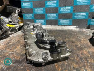 Ventildeckel van een BMW 5 serie (E60) M5 V10 40V 2006