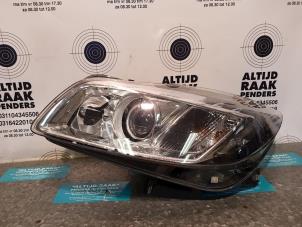 Used Headlight, left Opel Insignia Sports Tourer 2.0 CDTI 16V 160 Ecotec Price on request offered by "Altijd Raak" Penders