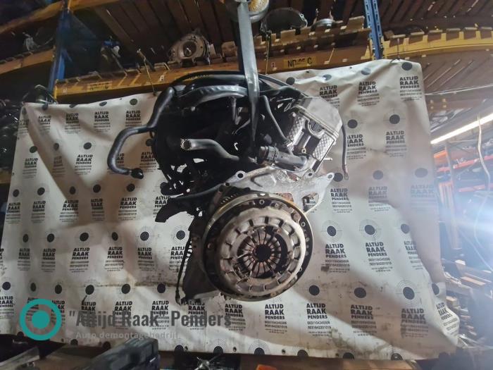 Engine from a BMW 3 serie (E46/2) 318 Ci 1999