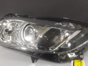 New Headlight, left Opel Insignia Sports Tourer Price on request offered by "Altijd Raak" Penders