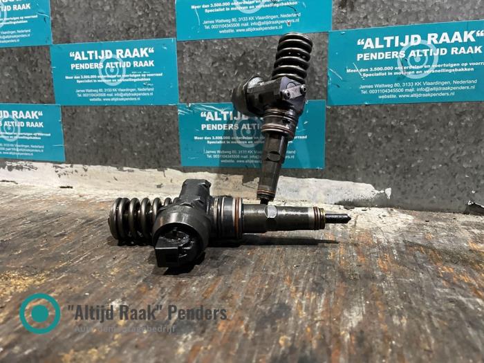 Usagé Injecteurs Volkswagen Golf IV Variant (1J5) 1.9 TDI 130 Prix sur demande proposé par "Altijd Raak" Penders