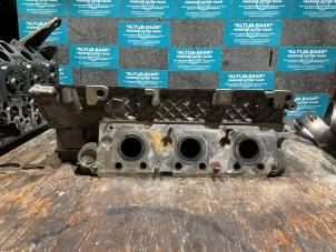 Used Cylinder head Mercedes CLS (C219) 350 3.5 V6 18V Price on request offered by "Altijd Raak" Penders