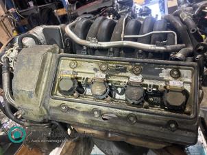 Engine from a Land Rover Range Rover III (LM) 4.4 V8 32V 2003