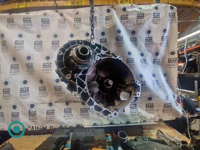 Used Gearbox Volkswagen Transporter/Caravelle T5 2.5 TDI 4Motion Price on request offered by "Altijd Raak" Penders