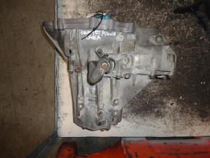 Used Gearbox Hyundai Santa Fe I 2.0 CRDi 16V 4x2 Price on request offered by "Altijd Raak" Penders