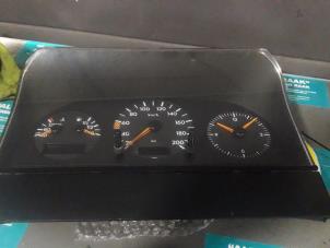 Usagé Instrument de bord Mercedes Sprinter 2t (901/902) Prix sur demande proposé par "Altijd Raak" Penders