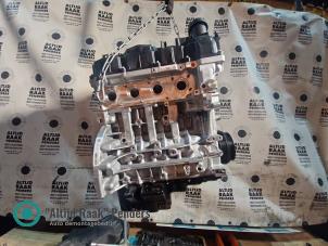 Engine from a BMW X3 (F25) sDrive 28i 2.0 16V Twin Power Turbo 2015