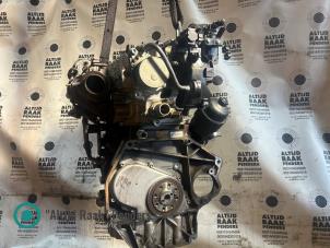 Motor van een Fiat 500L (199) 0.9 TwinAir Turbo 105 2016