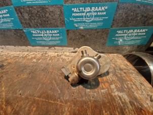 Used Mechanical fuel pump BMW 3 serie Touring (E91) 318i 16V Price on request offered by "Altijd Raak" Penders