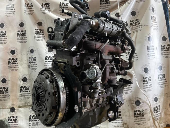 Mechanical fuel pump from a Fiat Ducato (250) 3.0 D 160 Multijet Power 2010