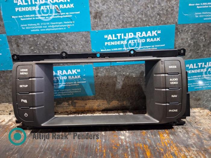Used On-board computer controller Landrover Range Rover Evoque (LVJ/LVS) 2.2 eD4 16V Coupe Price on request offered by "Altijd Raak" Penders