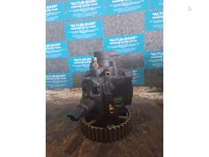 Used Mechanical fuel pump Peugeot 807 Price on request offered by "Altijd Raak" Penders