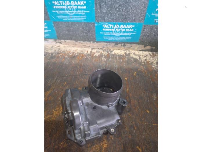 Throttle body from a Peugeot 308 2010