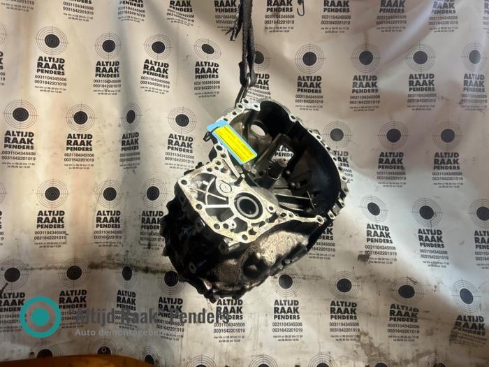 Gebrauchte Getriebe Toyota RAV4 (A2) 2.0 D-4D 16V 4x4 Preis auf Anfrage angeboten von "Altijd Raak" Penders