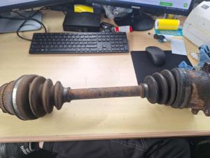 Used Drive shaft, rear left Mitsubishi Pajero Price on request offered by "Altijd Raak" Penders