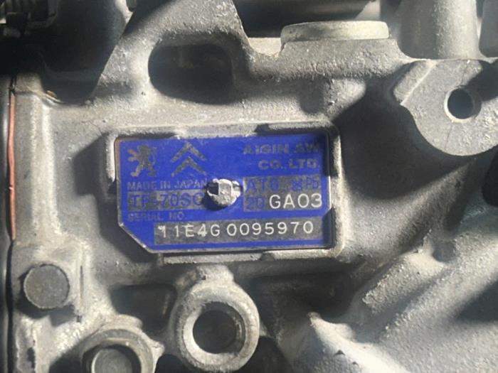 Gearbox from a Peugeot 3008 I (0U/HU) 1.6 16V THP 155 2014