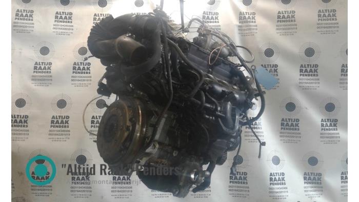 Engine from a Peugeot 308 SW (4E/H) 1.6 16V THP 155 2011