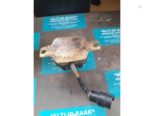 Used Voltage regulator Toyota Hilux VI 2.4 D 16V 4WD Price on request offered by "Altijd Raak" Penders