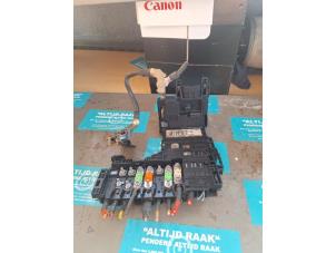 Used Fuse box Citroen C4 Berline (NC) Price on request offered by "Altijd Raak" Penders