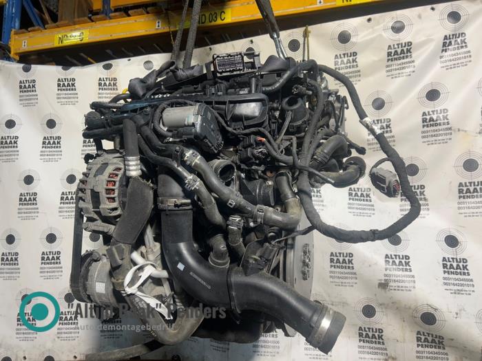 Motor van een Volkswagen Passat (3G2)  2014