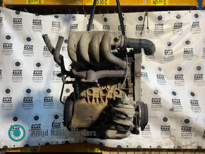 Engine Volkswagen Caddy II 1.9 SDI - 142970 AEY