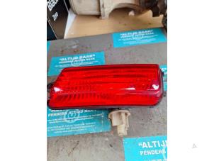 Used Rear fog light Jeep Grand Cherokee (WH/WK) 3.0 CRD V6 24V Price on request offered by "Altijd Raak" Penders