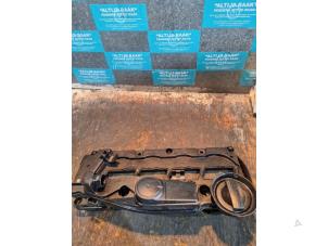 Used Rocker cover Audi A4 Price on request offered by "Altijd Raak" Penders