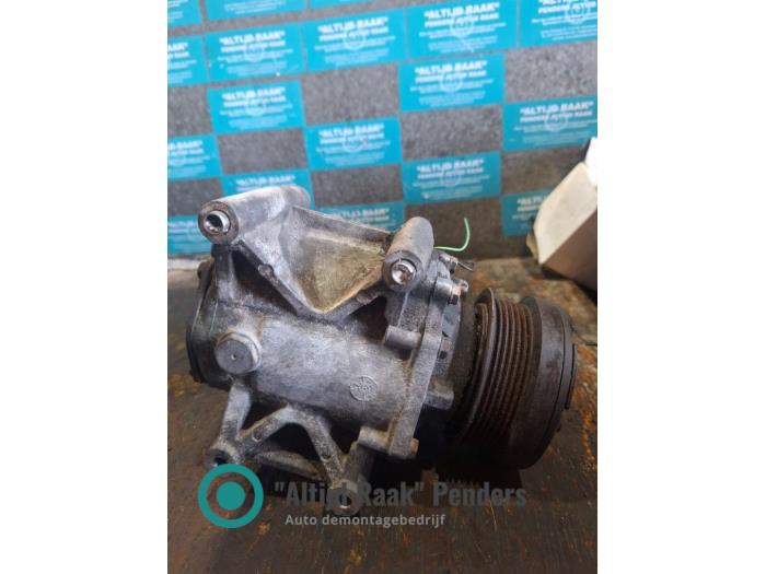 Usagé Pompe clim Jaguar S-type (X200) 3.0 V6 24V Prix sur demande proposé par "Altijd Raak" Penders