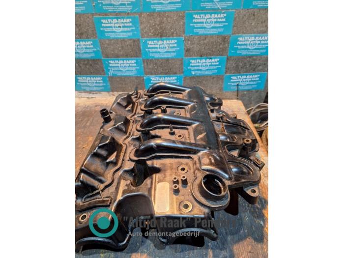 Gebrauchte Ventildeckel Renault Master II (FD/HD) 2.5 dCi 16V Preis auf Anfrage angeboten von "Altijd Raak" Penders