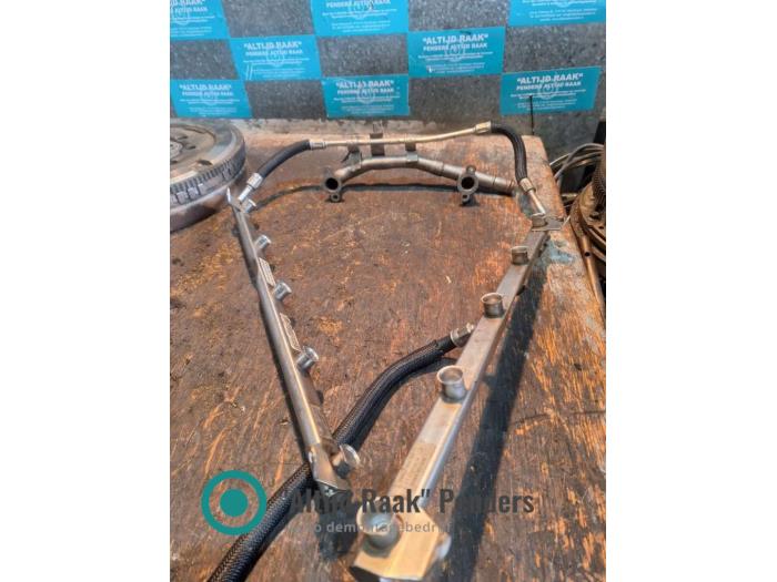 Usagé Système d'injection BMW 5 serie (E60) M5 V10 40V Prix sur demande proposé par "Altijd Raak" Penders