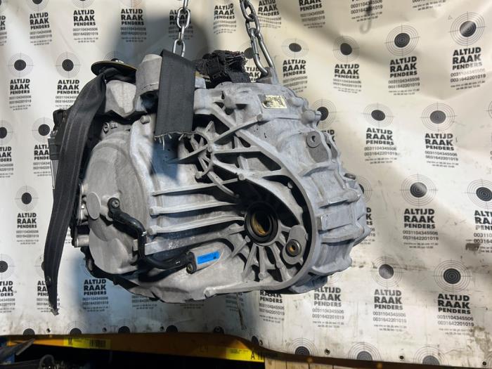 Gearbox from a Land Rover Range Rover Evoque (LVJ/LVS) 2.0 D 150 16V Coupe 2016