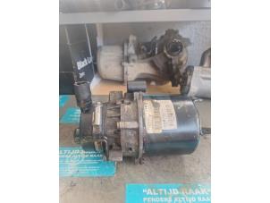 Used Power steering pump Austin Mini Open (R52) 1.6 16V Cooper S Price on request offered by "Altijd Raak" Penders
