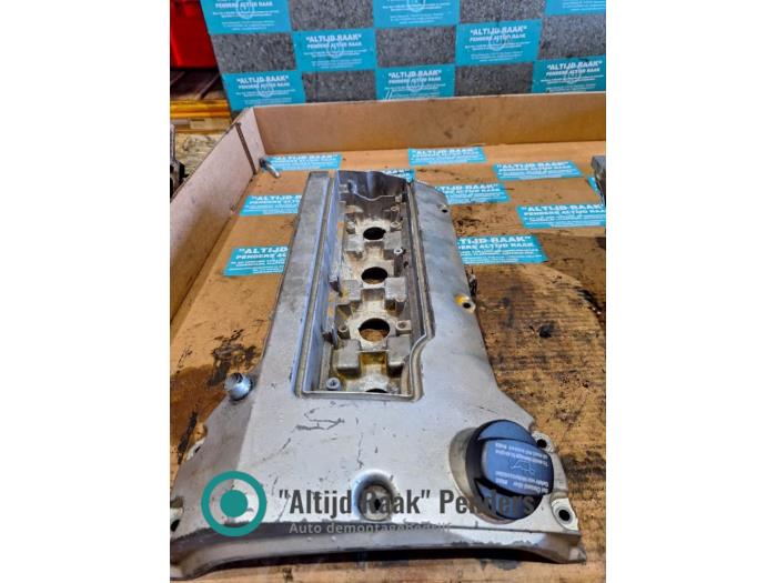 Gebrauchte Ventildeckel Mercedes V (638.2) V-230 2.3 16V Preis auf Anfrage angeboten von "Altijd Raak" Penders