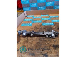 Système d'injection d'un Mercedes-Benz V (638.2) V-230 2.3 16V 1996
