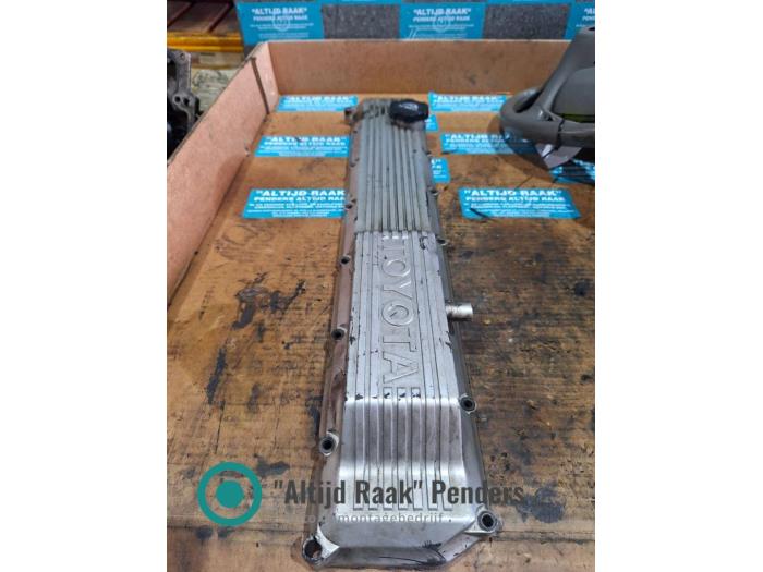 Gebrauchte Ventildeckel Toyota Land Cruiser (J7) 4.2 D Preis auf Anfrage angeboten von "Altijd Raak" Penders