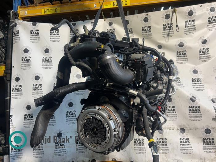 Engine from a Fiat 500 2015