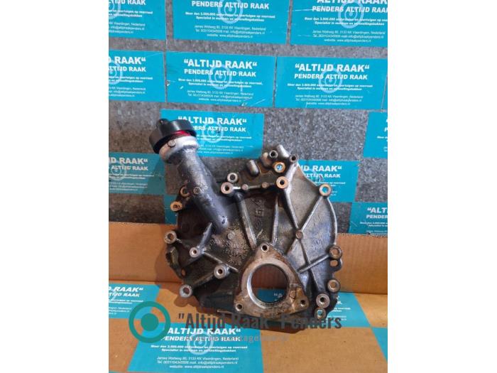 Usagé Couvercle de distribution Nissan Navara (D40) 3.0 dCi V6 24V DPF 4x4 Prix sur demande proposé par "Altijd Raak" Penders